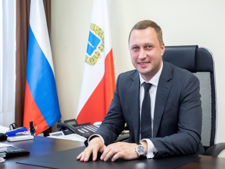 Новогоднее поздравление Губернатора Саратовской области Романа Бусаргина.